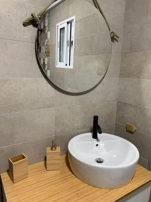 Ideal Apartamento En El Barrio De Las Delicias Малага Екстериор снимка