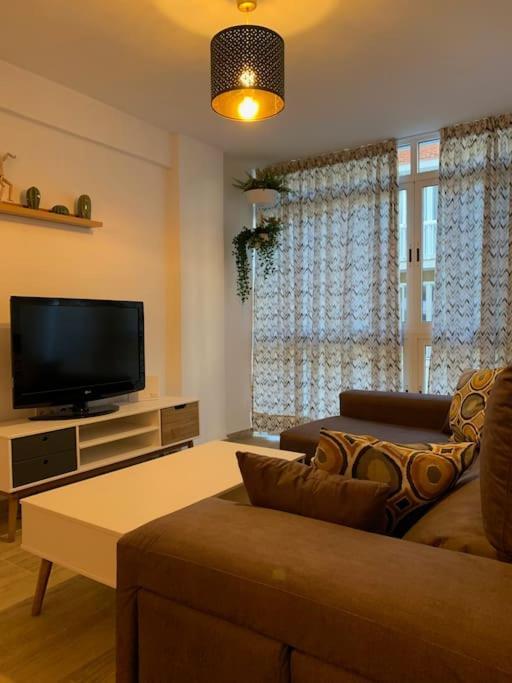 Ideal Apartamento En El Barrio De Las Delicias Малага Екстериор снимка