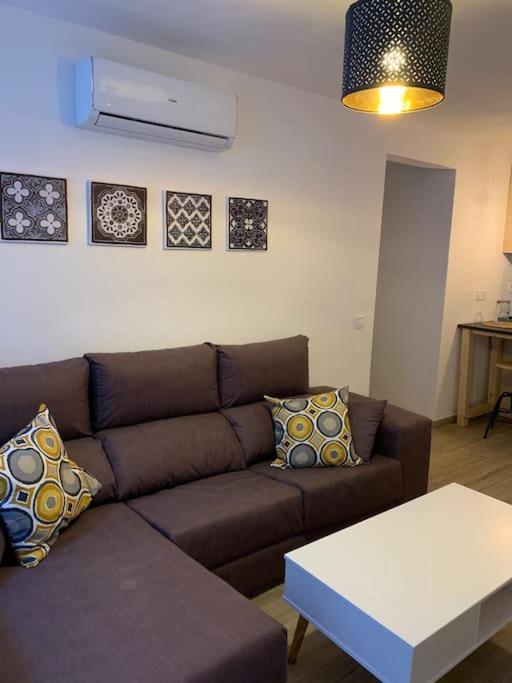 Ideal Apartamento En El Barrio De Las Delicias Малага Екстериор снимка