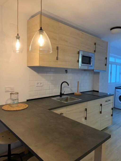 Ideal Apartamento En El Barrio De Las Delicias Малага Екстериор снимка